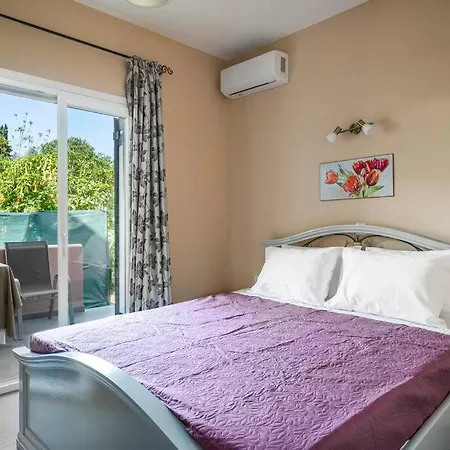 Holiday home Ortensia Cosy House Viros